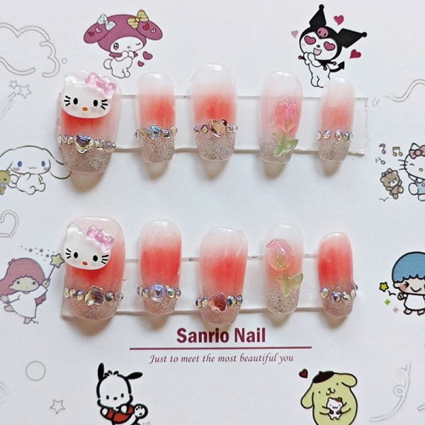 Uñas de Hello Kitty con Piedras