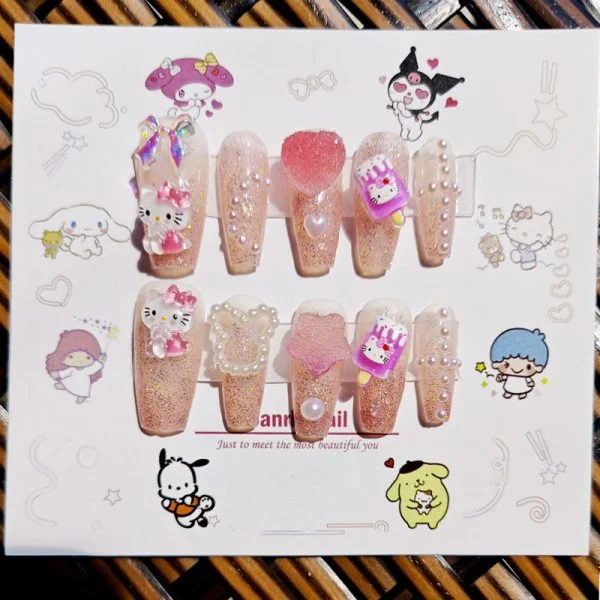 Uñas de Hello Kitty para Niñas